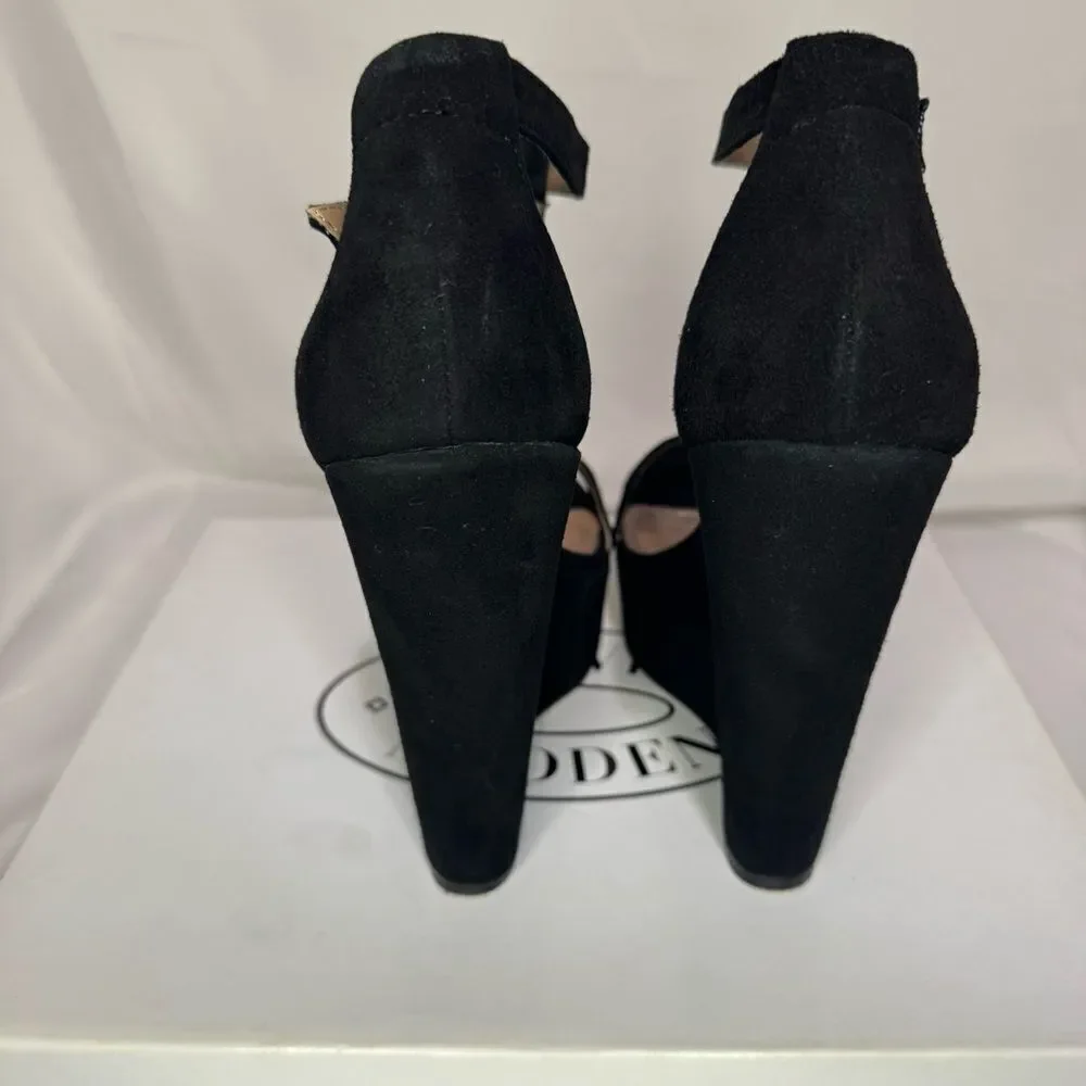 Steve Madden Xtrime Platform Pum Size 7 1/2